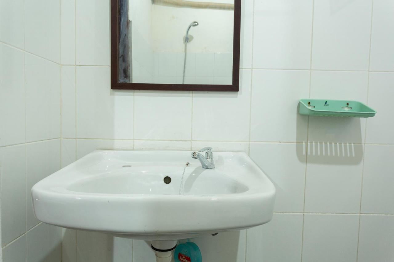 Spot On 1879 Lendang Homestay Mangsit Zewnętrze zdjęcie